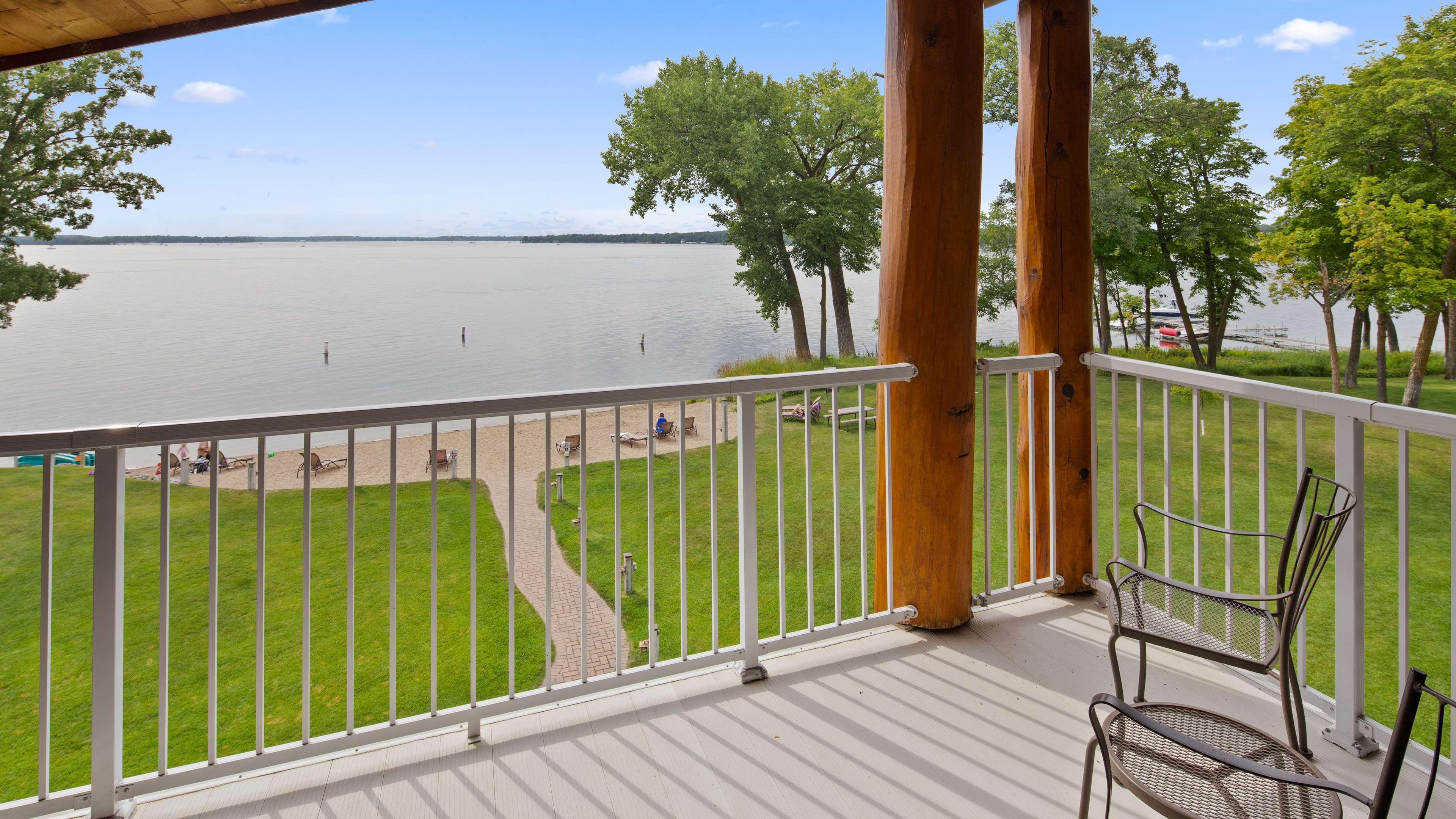 Best Western Premier The Lodge On Lake Detroit Детройт Лейкс Екстериор снимка