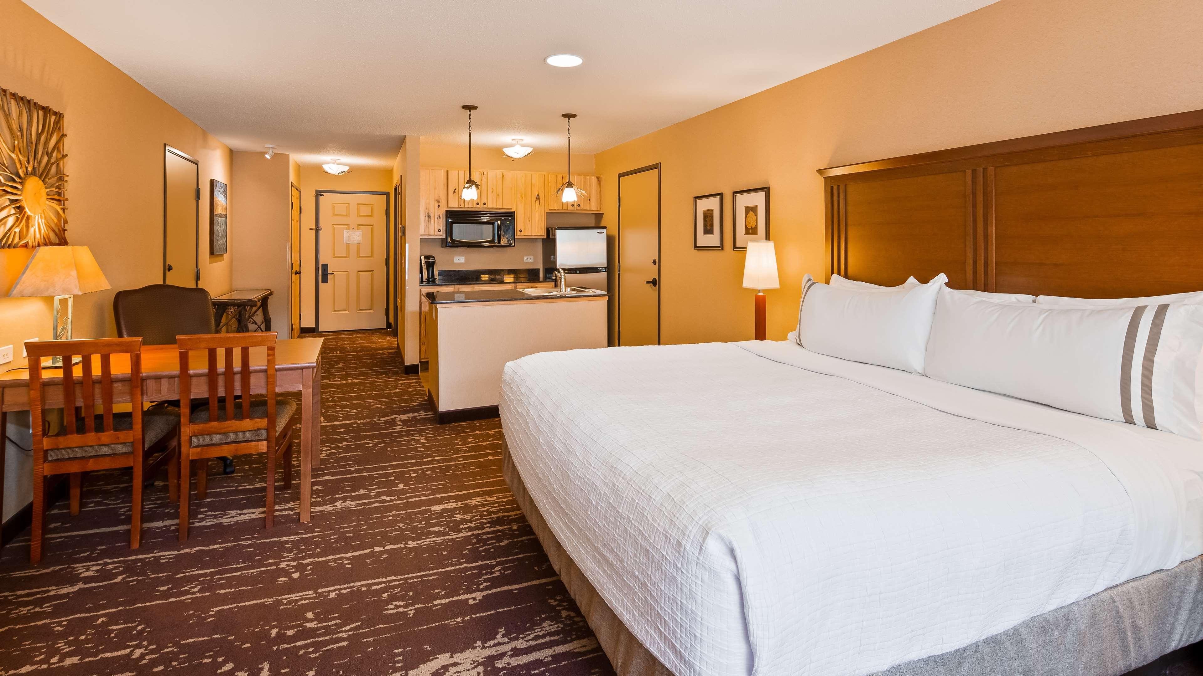 Best Western Premier The Lodge On Lake Detroit Детройт Лейкс Екстериор снимка