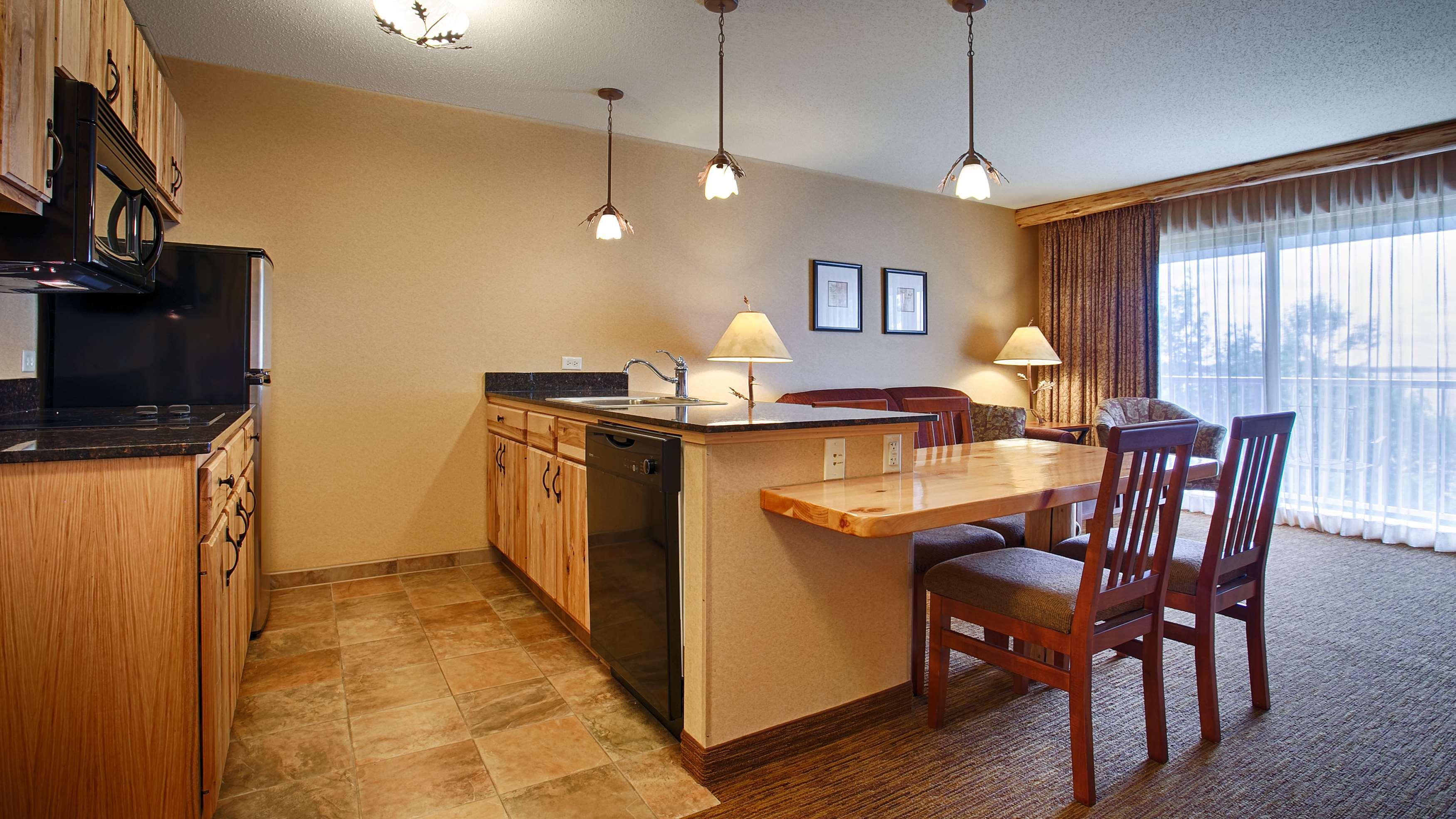 Best Western Premier The Lodge On Lake Detroit Детройт Лейкс Екстериор снимка