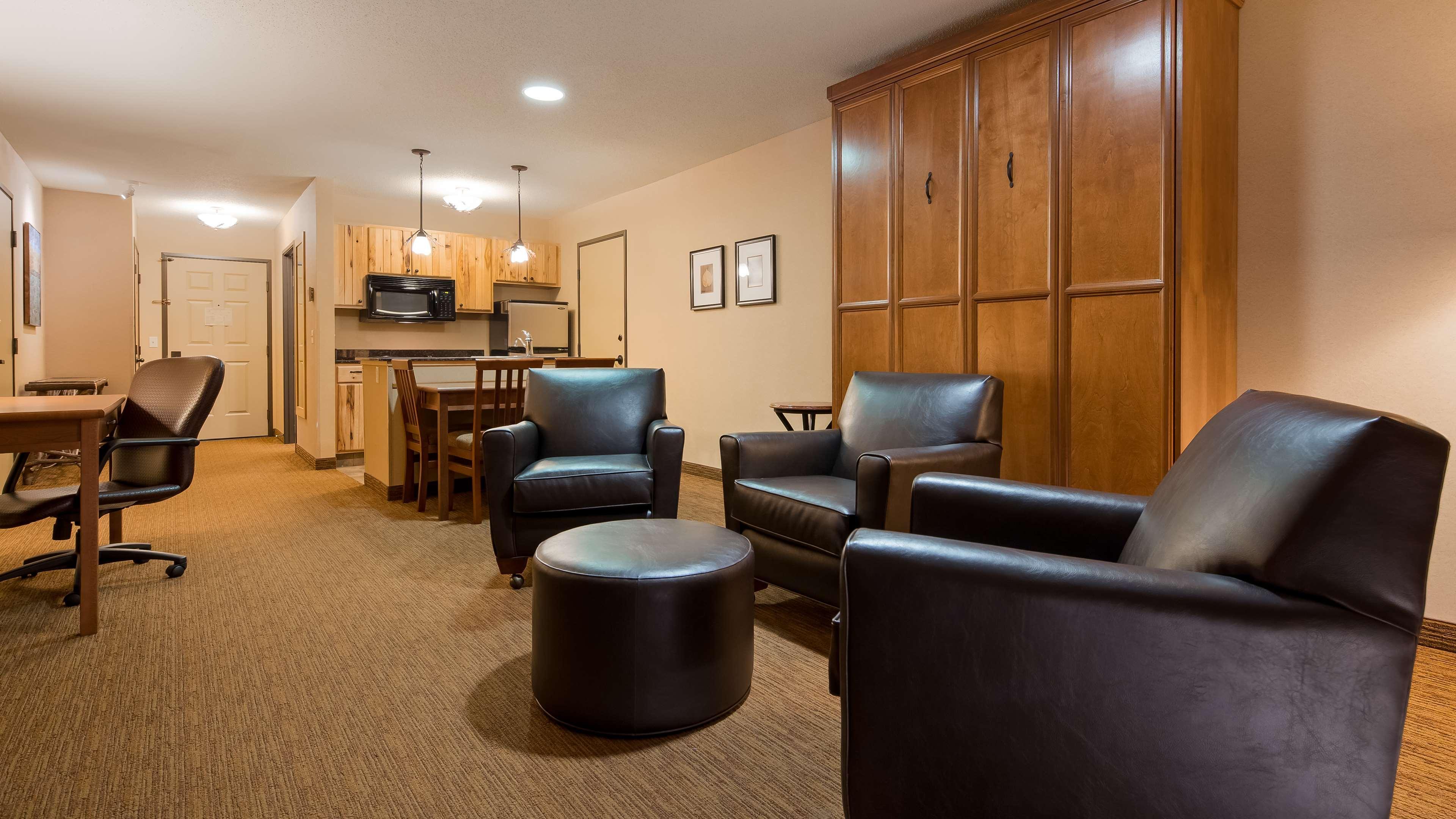 Best Western Premier The Lodge On Lake Detroit Детройт Лейкс Екстериор снимка