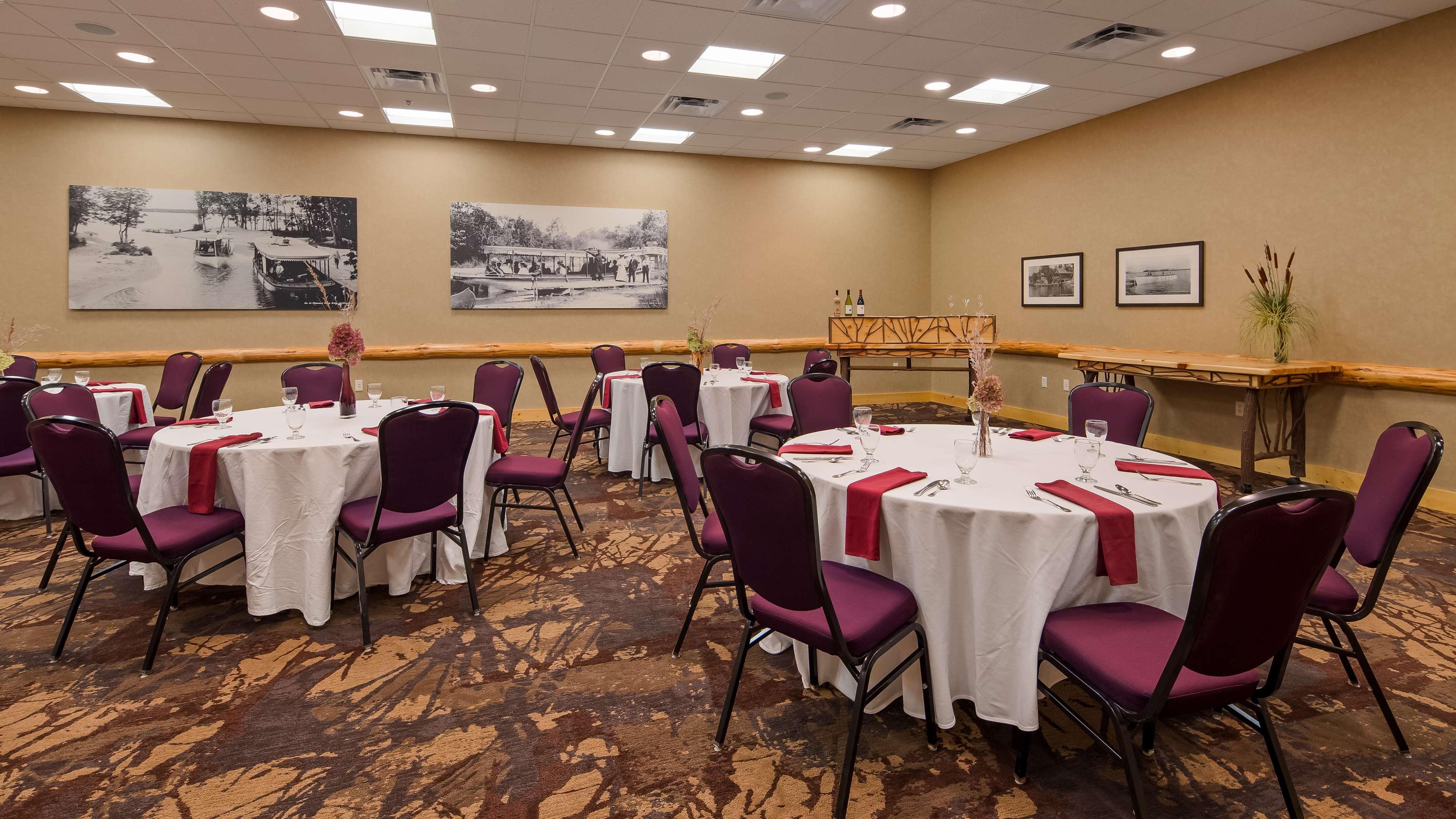 Best Western Premier The Lodge On Lake Detroit Детройт Лейкс Екстериор снимка