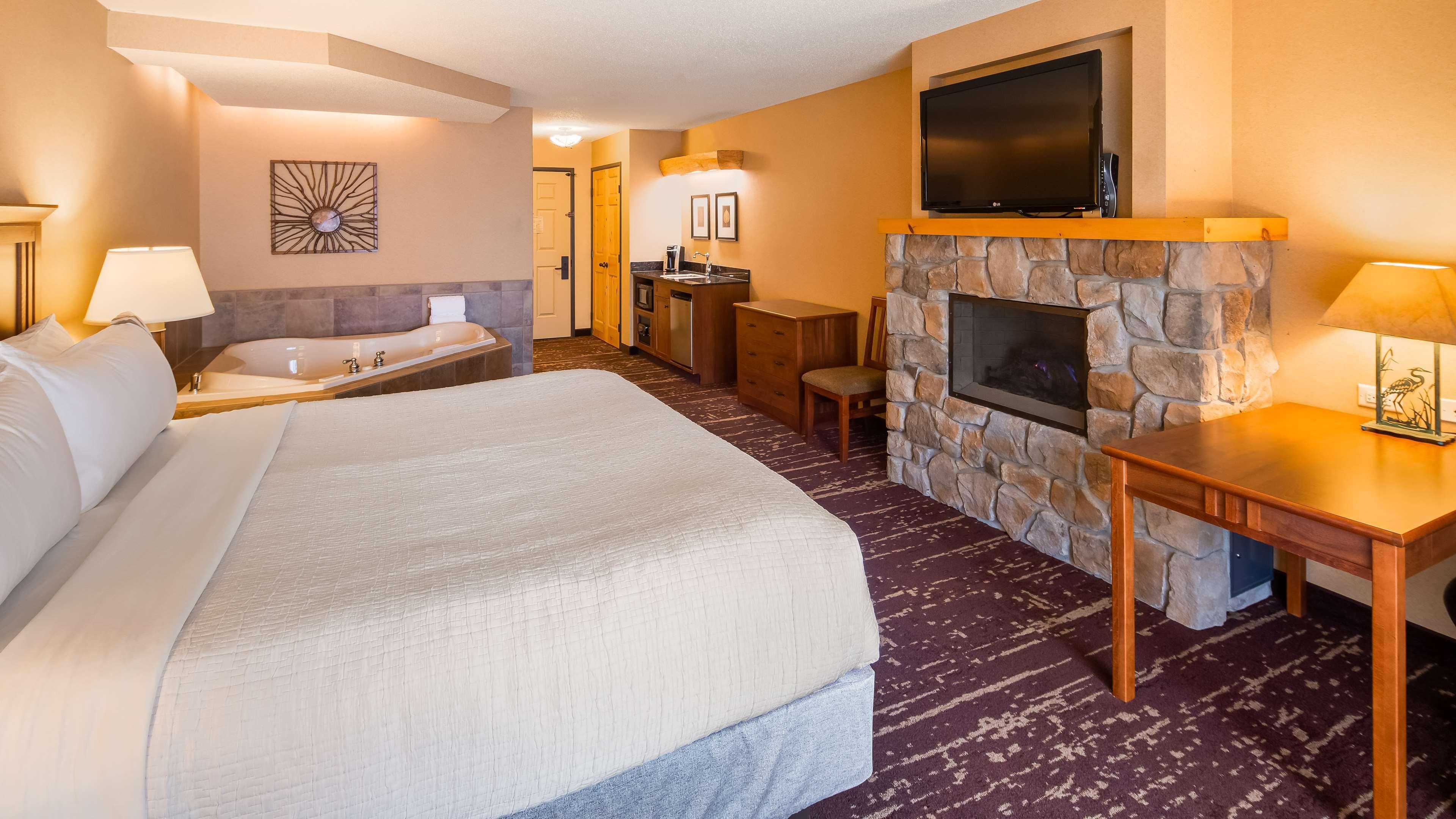 Best Western Premier The Lodge On Lake Detroit Детройт Лейкс Екстериор снимка