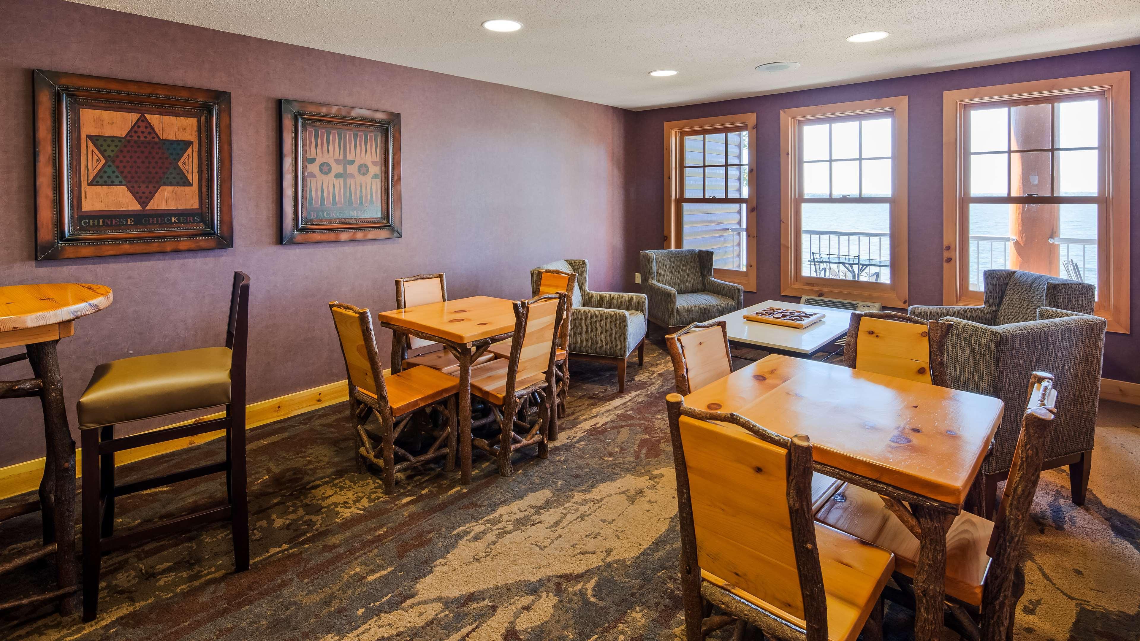Best Western Premier The Lodge On Lake Detroit Детройт Лейкс Екстериор снимка