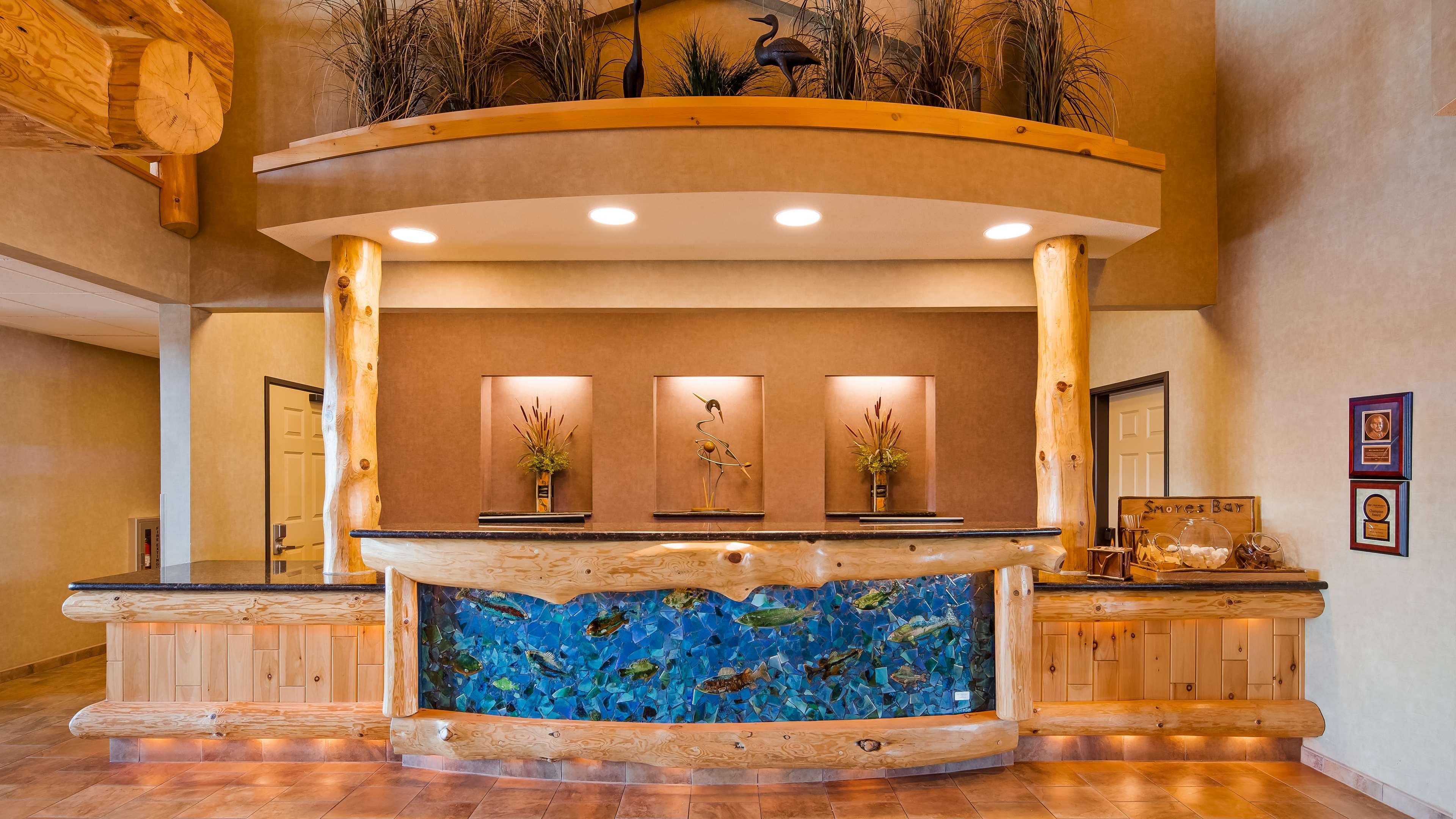 Best Western Premier The Lodge On Lake Detroit Детройт Лейкс Екстериор снимка